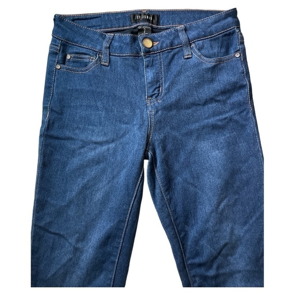 Cp Dark Wash Skinny Jeans - Picture 3 of 7